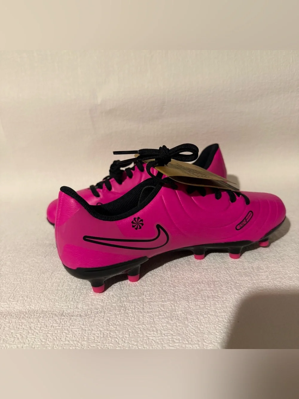 Nike Jr Tiempo Legend 10 Club FG/MG Soccer Cleats Pink Size 5Y DV4352-600